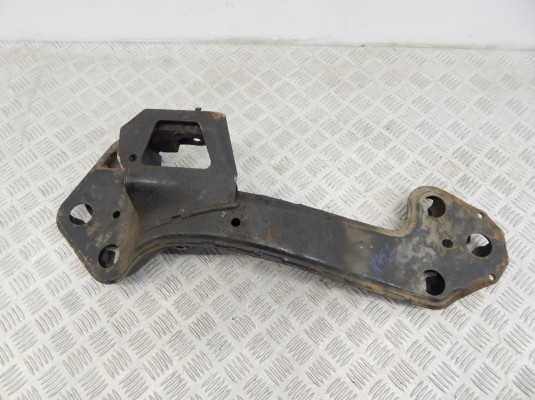 Кронштейн КПП BMW X5-series (E53) 22 31 6 762 275