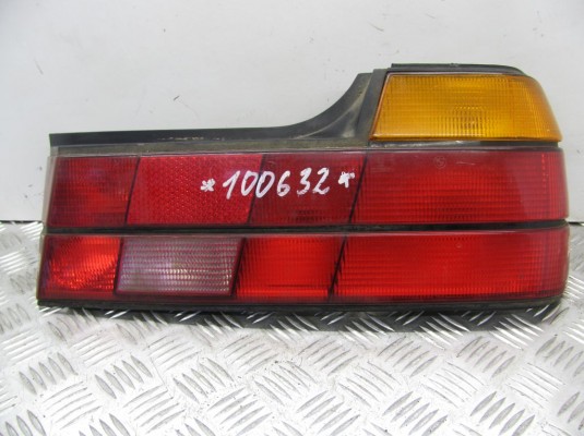 Фонарь задний правый BMW 7-series (E32)