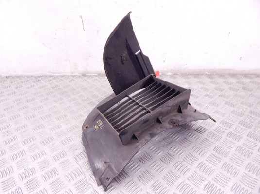 Защита арок передняя левая (подкрылок) BMW 5-series (E39) 51 71 8 187 505 Защита арок передняя левая (подкрылок) BMW 5-series (E39) 51 71 8 187 505