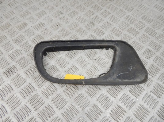 Заглушка (решетка) в бампер передний BMW X5-series (E70) 51 11 8 037 138