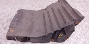 Защита арок передняя правая (подкрылок) BMW 5-series (E60/61) 51 71 7 050 538