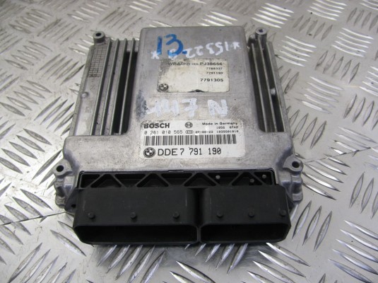 Блок управления двигателем BMW 3-series (E46) 13 61 7 791 190