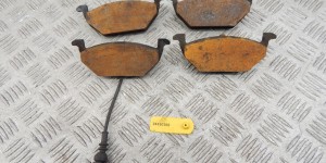 Тормозные колодки передние VOLKSWAGEN GOLF V (2006-) Тормозные колодки передние VOLKSWAGEN GOLF V (2006-)