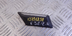 Молдинг крыла заднего правого BMW 7-series (E38) 51 13 8 125 354