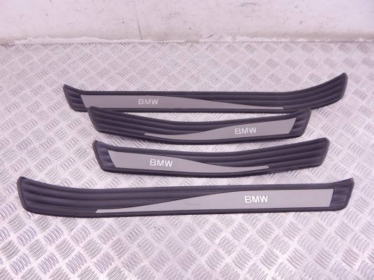 Накладка декоративная BMW 5-series (E60/61) 51 47 7 034 303 Накладка декоративная BMW 5-series (E60/61) 51 47 7 034 303