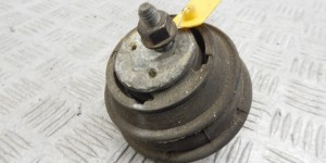 Подушка крепления двигателя BMW 5-series (E39) 22 11 1 095 517