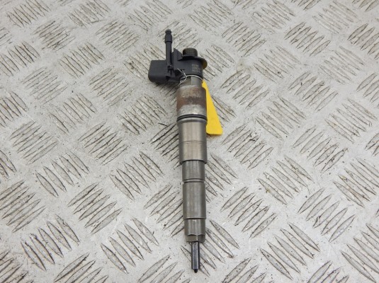 Форсунка BMW X3-series (E83) 13 53 7 792 721