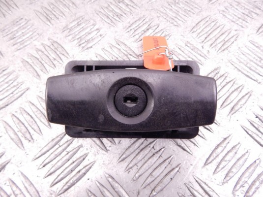 Замок бардачка BMW 5-series (E60/61) 51 16 7 063 508
