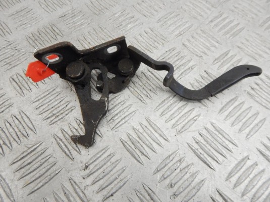 Крюк капота BMW 3-series (E46) 51 23 8 213 029