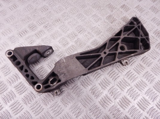 Кронштейн КПП BMW 3-series (E90/91/92) 22 31 6 769 281