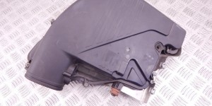 Корпус воздушного фильтра BMW 7-series (F01/02) 13 71 7 577 466