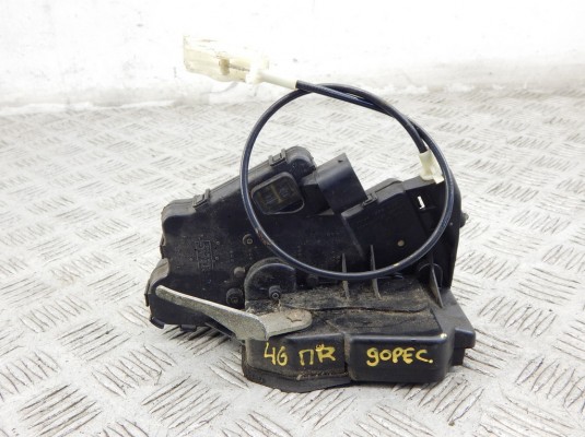 Замок двери передней правой BMW 3-series (E46) 51 21 8 206 408