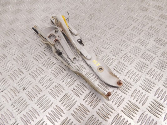 Петля крышки багажника BMW 5-series (E39) 41 62 8 203 277