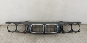 Решетка радиатора BMW 5-series (E34) Решетка радиатора BMW 5-series (E34)