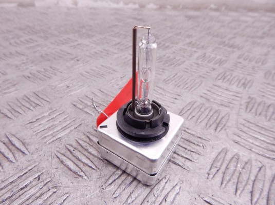 Лампочка BMW 3-series (E90/91/92) Лампочка BMW 3-series (E90/91/92)