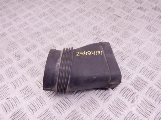 Патрубок воздушного фильтра BMW 7-series (F01/02) 13 71 7 590 592