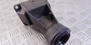 Кронштейн полуоси BMW X5-series (E53) 31 51 7 503 116