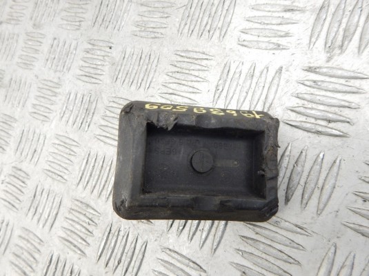 Опора под домкрат (поддомкратная подушка) BMW X5-series (E53) 51 71 7 001 650