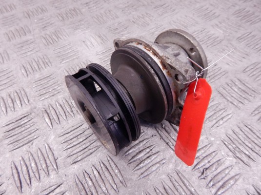 Помпа BMW 3-series (E46) Помпа BMW 3-series (E46)