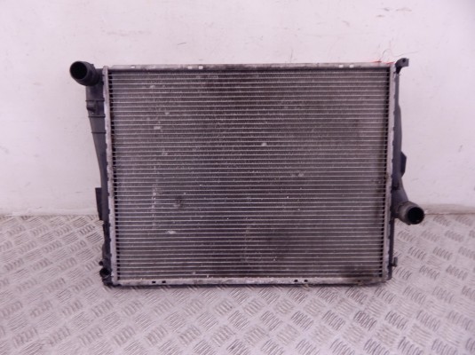 Радиатор (основной) BMW 3-series (E46) 17 11 1 436 241 Радиатор (основной) BMW 3-series (E46) 17 11 1 436 241