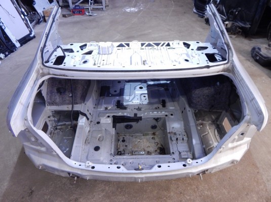 Часть кузова (вырезанный элемент) BMW 7-series (F01/02) Часть кузова (вырезанный элемент) BMW 7-series (F01/02)