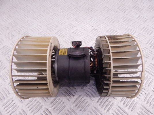 Моторчик печки BMW X5-series (E53) 64 11 8 385 558
