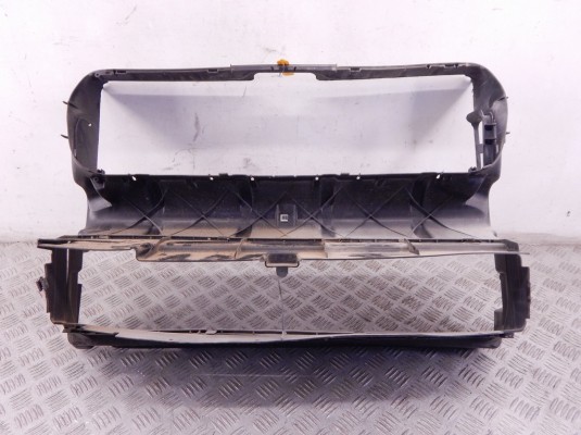 Воздухозаборник BMW 7-series (F01/02) 51 74 7 183 854