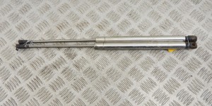 Амортизатор крышки багажника (3-5 двери) VOLKSWAGEN PASSAT 5+ (2000-2005) 1j6827550c Амортизатор крышки багажника (3-5 двери) VOLKSWAGEN PASSAT 5+ (2000-2005) 1j6827550c