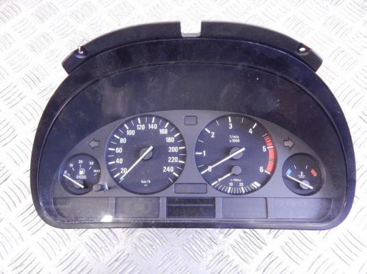 Щиток приборов (приборная панель) BMW 5-series (E39) 62 11 6 903 800