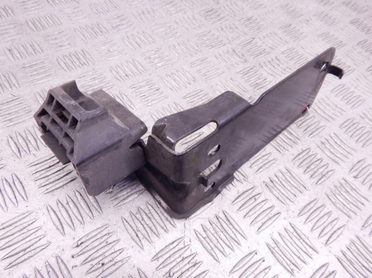 Передняя панель крепления облицовки (телевизор) BMW 3-series (E90/91/92) 51 64 7 117 812 Передняя панель крепления облицовки (телевизор) BMW 3-series (E90/91/92) 51 64 7 117 812