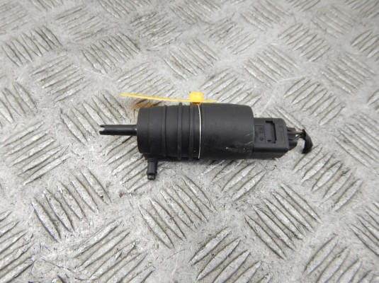 Насос (моторчик) омывателя стекла BMW 3-series (E90/91/92)