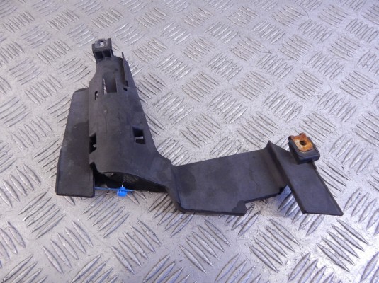 Крепление фары правой BMW 3-series (E46) 63 12 8 380 188