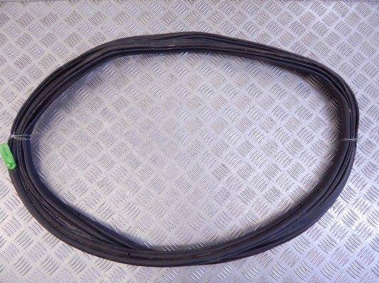 Уплотнитель багажника BMW X5-series (E70) 51 76 7 177 284