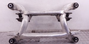 Балка подвески задняя BMW 5-series (E39) 33 31 1 097 248