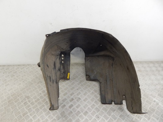 Защита арок задняя правая (подкрылок) BMW 7-series (E65/66) 51 71 7 136 682