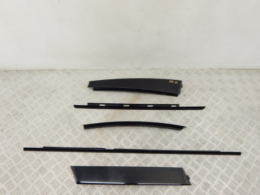 Молдинг двери задней правой BMW X5-series (E53)