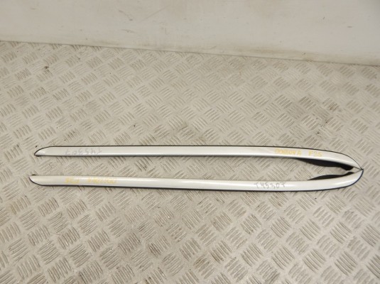 Молдинг стекла лобового BMW X3-series (F25) 51 31 7 286 180