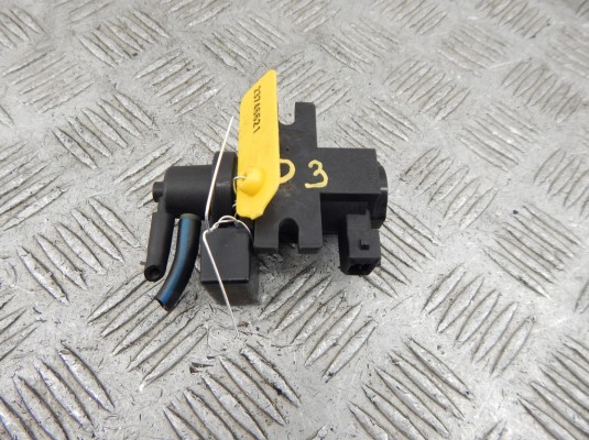 Преобразователь давления (соленоид наддува/EGR) BMW 5-series (E60/61) 11 74 7 796 634 Преобразователь давления (соленоид наддува/EGR) BMW 5-series (E60/61) 11 74 7 796 634