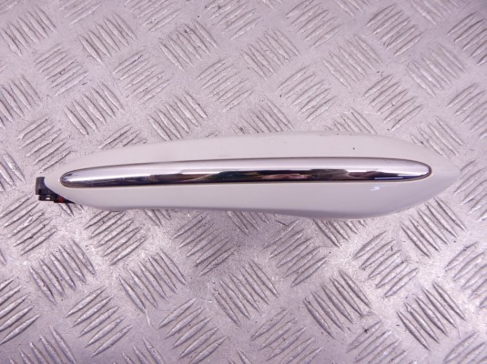 Ручка наружная задняя левая BMW 5-series (F10/11) 51 22 7 276 241 Ручка наружная задняя левая BMW 5-series (F10/11) 51 22 7 276 241