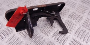 Крюк капота VOLKSWAGEN GOLF V (2006-) 1K0823480