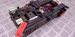 Блок предохранителей BMW X5-series (E53) 61 13 8 380 407 Блок предохранителей BMW X5-series (E53) 61 13 8 380 407