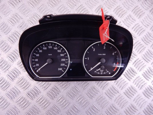 Щиток приборов (приборная панель) BMW 1-series (E87) 62 10 9 283 801