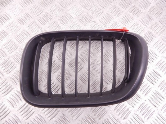 Решетка радиатора BMW X5-series (E53)