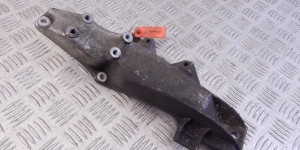 Кронштейн двигателя BMW 3-series (E36) 11 81 1 137 015