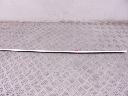 Молдинг стекла двери задней левой наружный BMW 5-series (E39) 51 22 8 204 391