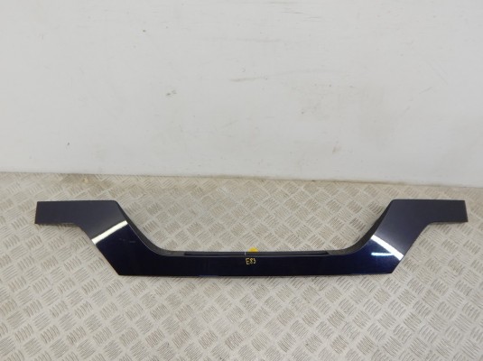 Молдинг крышки багажника BMW X3-series (E83) 51 13 7 052 452