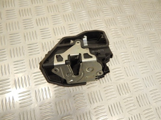 Замок двери задней левой BMW 5-series (E60/61) 51 22 7 036 171