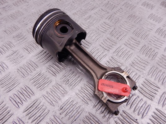 Поршень BMW 5-series (E60/61)