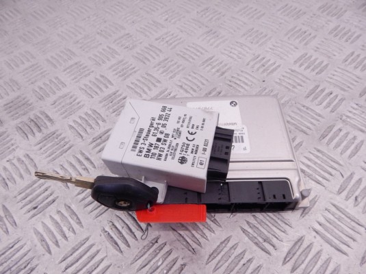 Блок управления двигателем BMW 5-series (E39) 13 61 7 786 887 Блок управления двигателем BMW 5-series (E39) 13 61 7 786 887