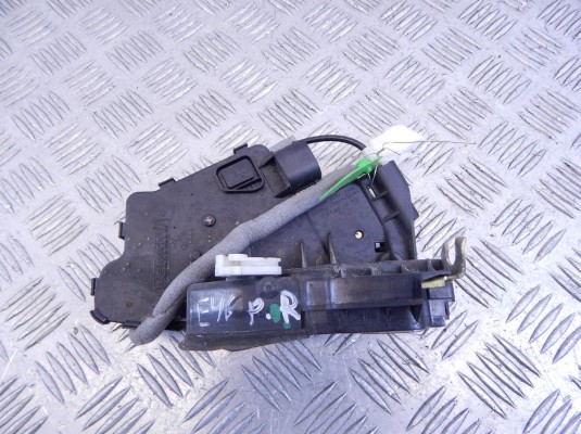 Замок двери передней правой BMW 3-series (E46) 51 21 7 011 244